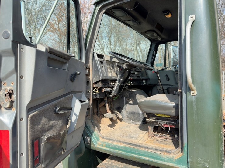 1992-international-4900-image-23