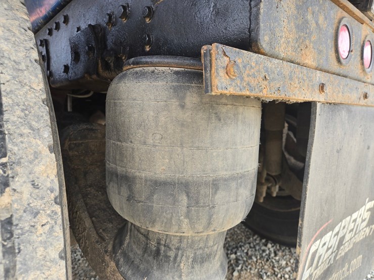 1991-peterbilt-357-image-32