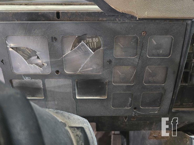 1990-international-4900-image-12