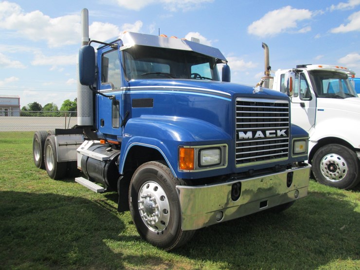 2007-mack-chn613-image-2