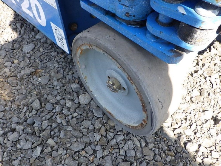 2013-genie-gr20-image-18