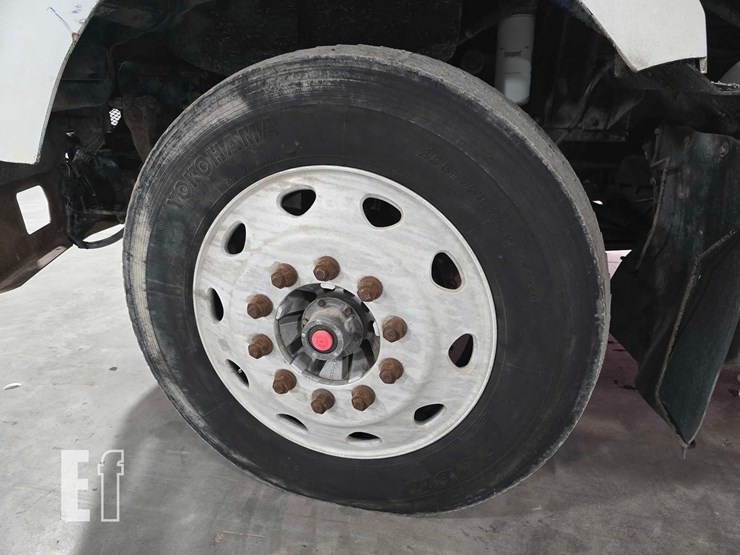 1999-kenworth-t800-image-22