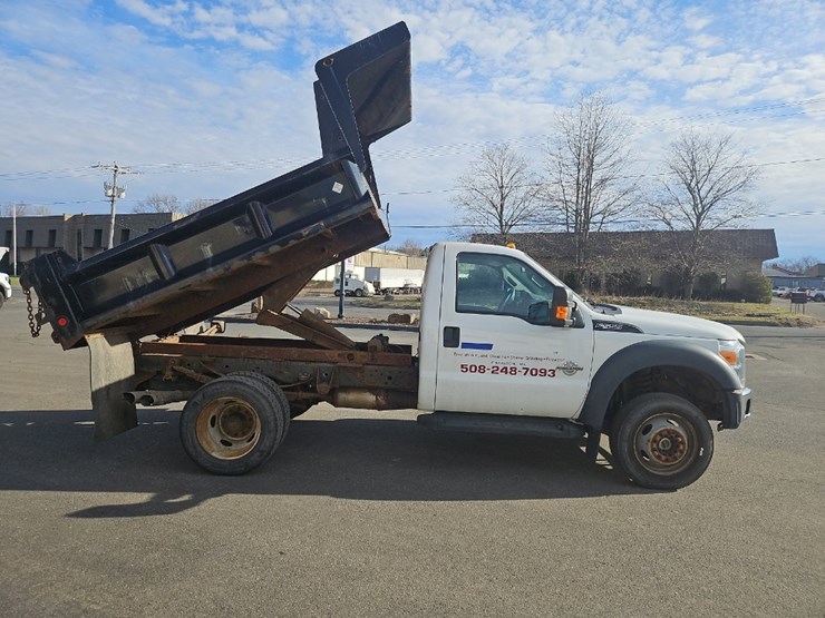 2014-ford-f550-xl-image-10