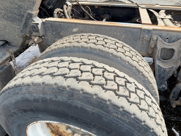 1994-international-8200-image-22