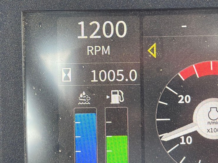 2024-deere-260p-image-19