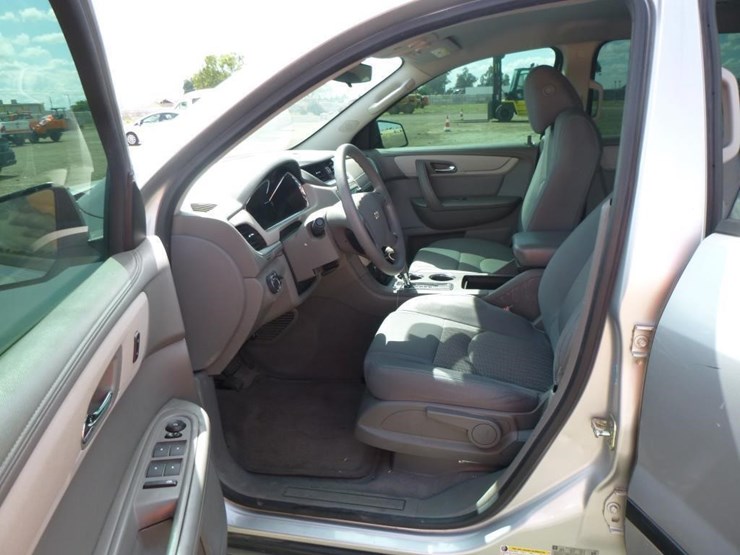 2015-chevrolet-traverse-image-7