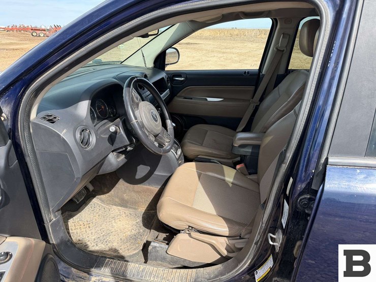 2014-jeep-compass-image-18