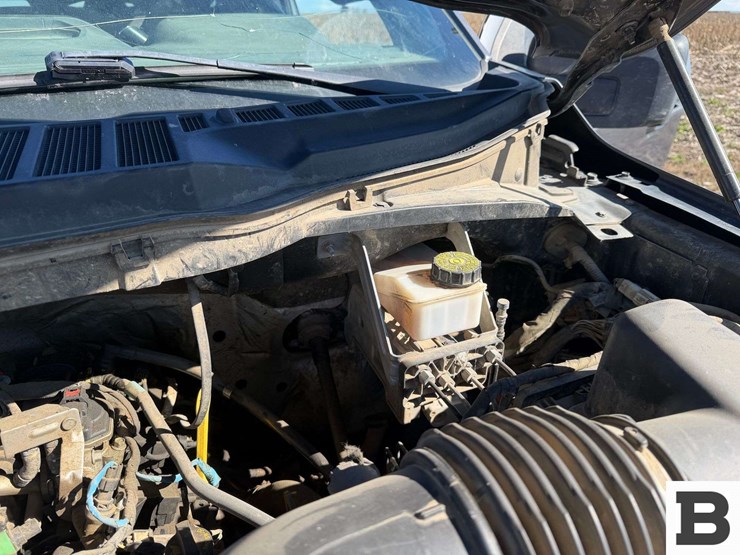 2021-ford-f150-image-32