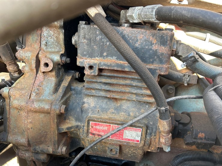 2002-massey-ferguson-8-image-57