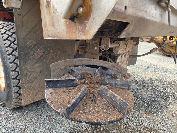 2002-international-7300-image-35