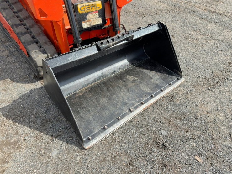 2021-gehl-rt105-image-8