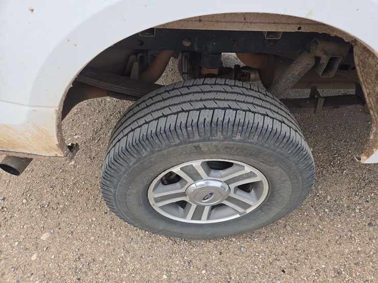 2017-ford-f150-xl-image-9