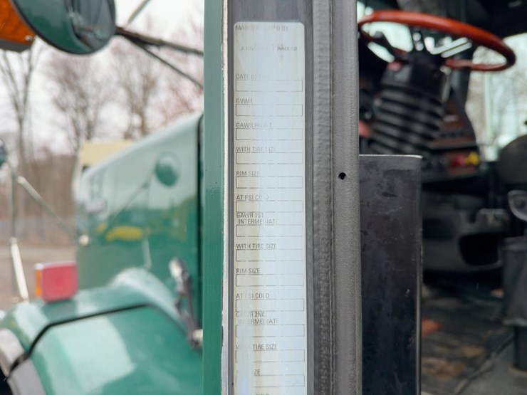 2003-kenworth-t800-image-37