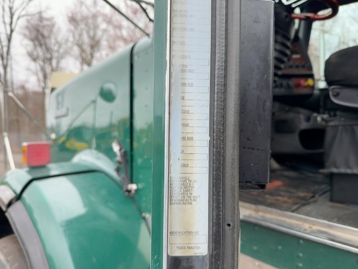 2003-kenworth-t800-image-38