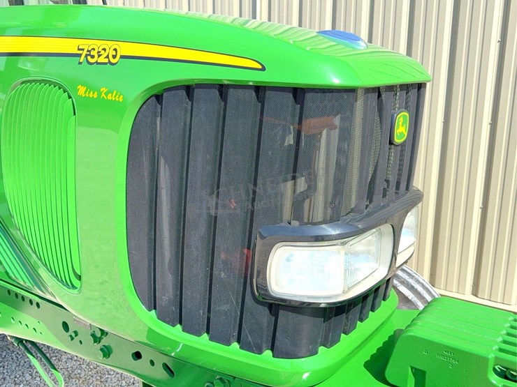 2004-john-deere-7320-image-12