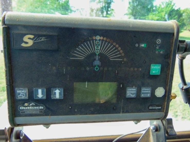 case-2090-tractor-image-18