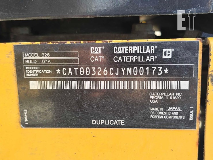 2020-caterpillar-326-image-40