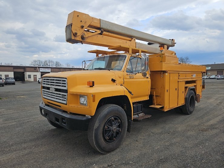 1987-ford-f800-image-1