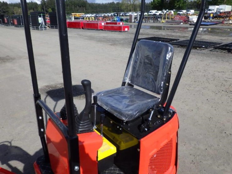 2026-sdlanch-me15-hydraulic-excavator-image-19