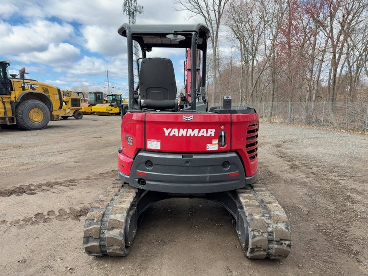 2023-yanmar-vio55-6a-image-4