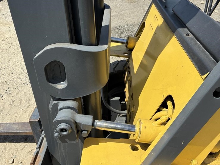 komatsu-fg25-8-image-8