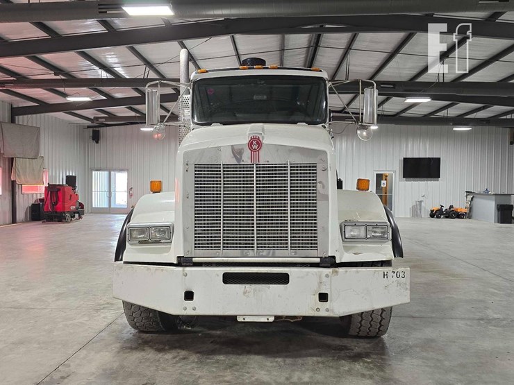 2014-kenworth-t800-image-7