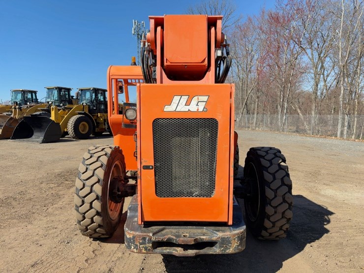 2016-sky-trak-6042-image-4