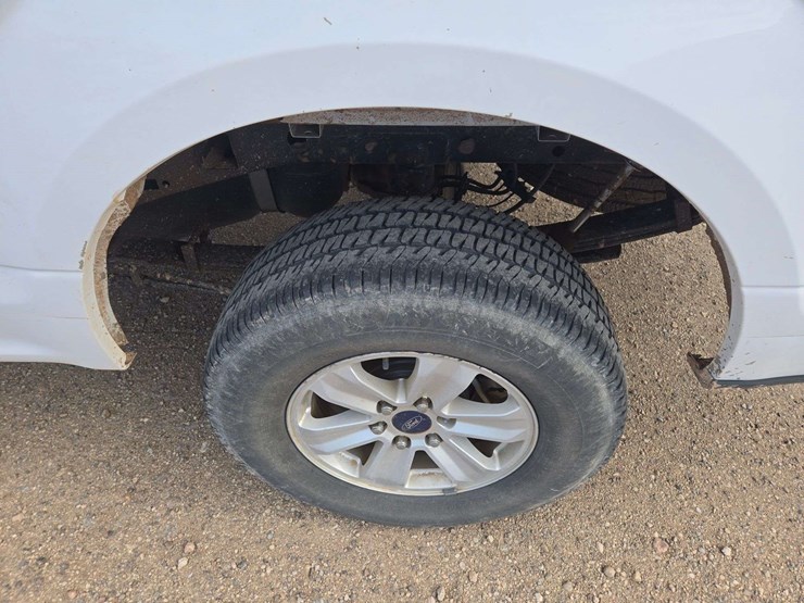 2017-ford-f150-xl-image-5