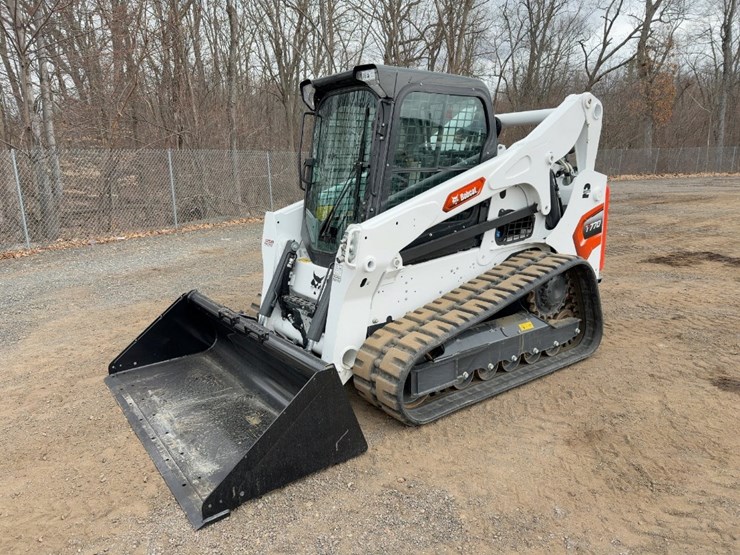 2024-bobcat-t770-image-1