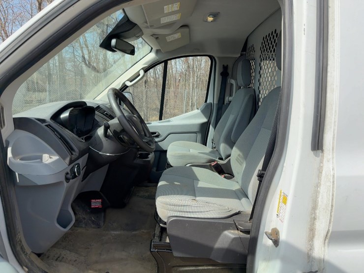 2016-ford-transit-image-16