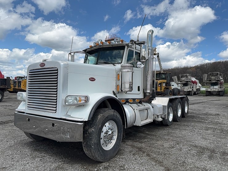 2013-peterbilt-388-image-2