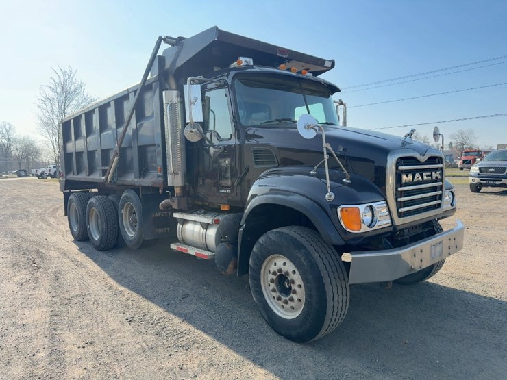 2006-mack-granite-cv713-image-7