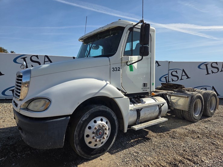 2007-massey-ferguson-8-image-1