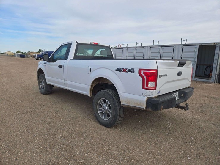 2017-ford-f150-xl-image-4