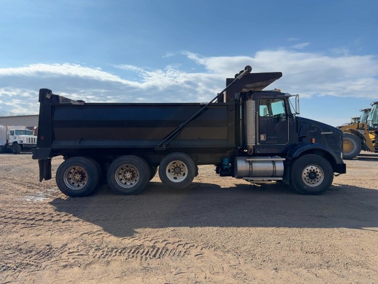 2001-kenworth-t800-image-6