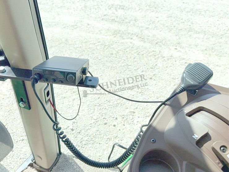 2004-john-deere-7320-image-80