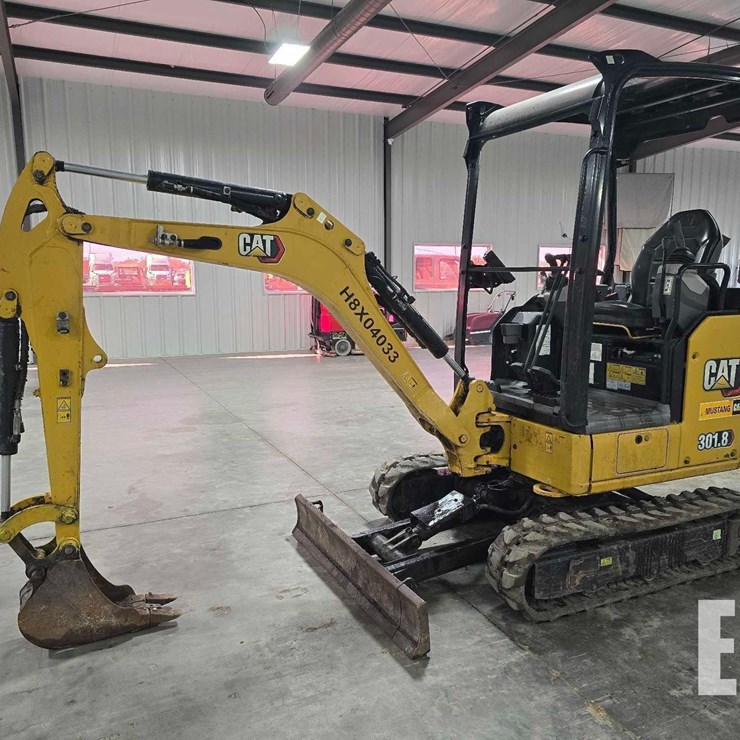 2021 CATERPILLAR 301.8