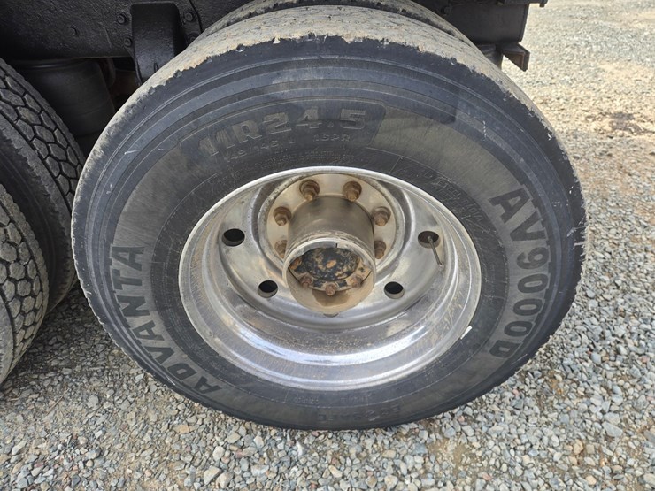 1991-peterbilt-357-image-86