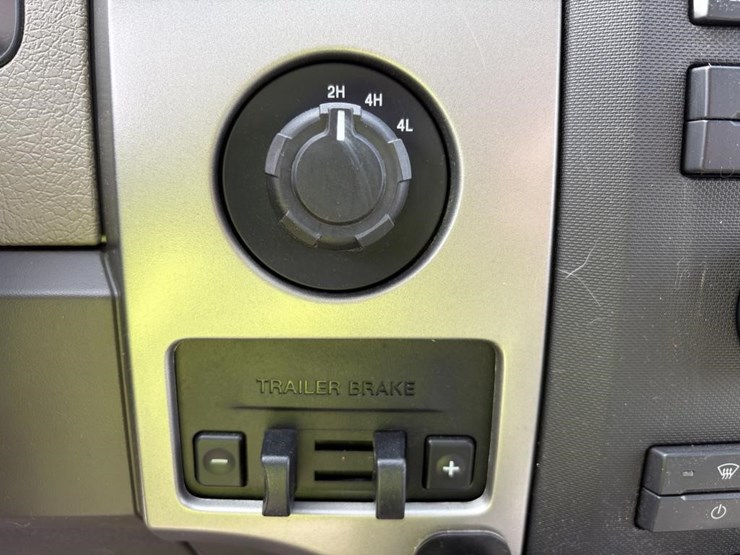 2010-ford-f150-image-17