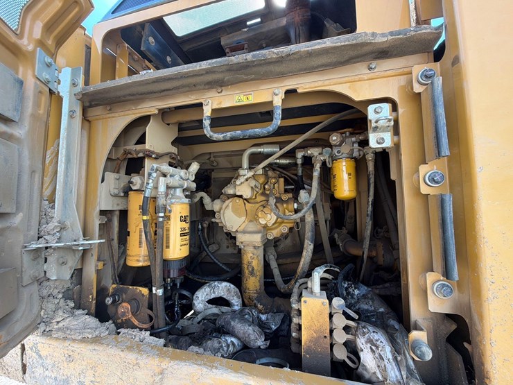 caterpillar-336el-image-22