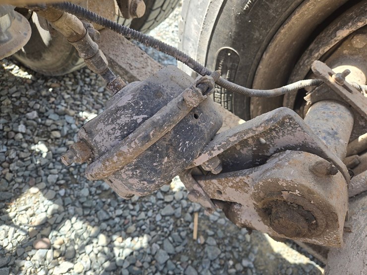 2007-massey-ferguson-8-image-38