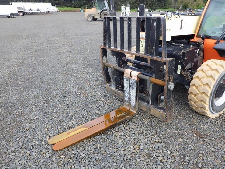 2017-jlg-g5-18a-image-14