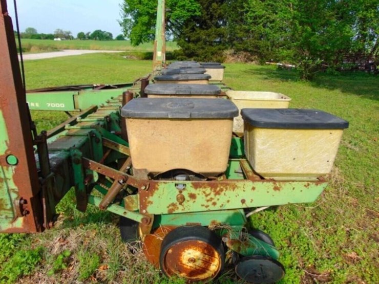 john-deere-7000-image-5