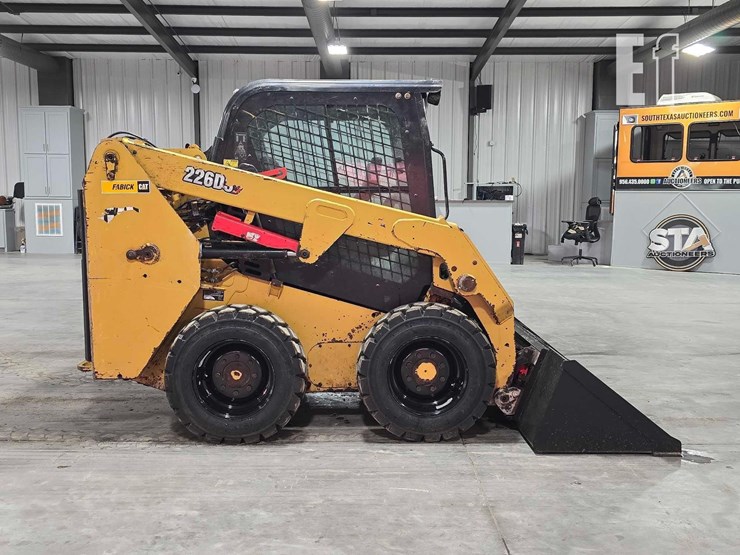 2021-caterpillar-226d3-image-6