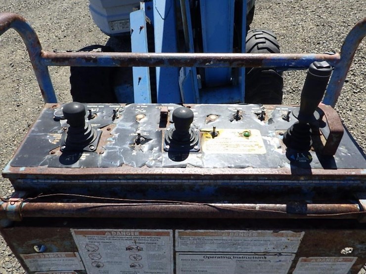 1995-genie-z-45/22-articulating-boom-lift-image-21