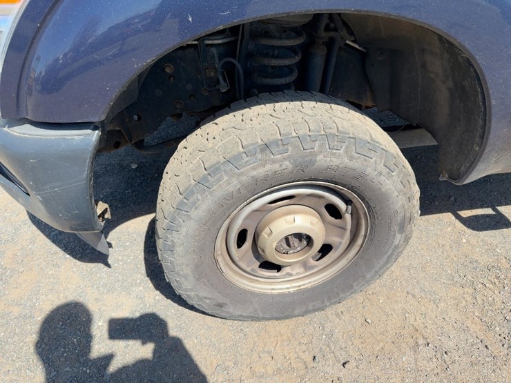 2015-ford-f250-xl-image-11