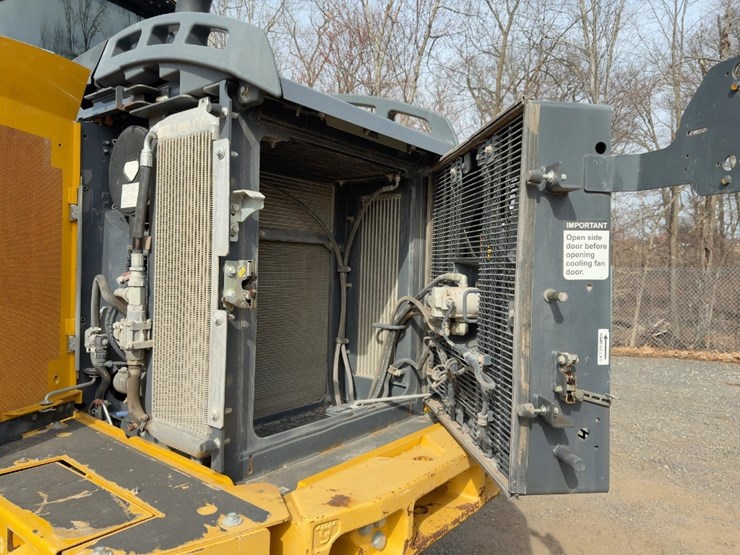 2018-deere-544k-image-22