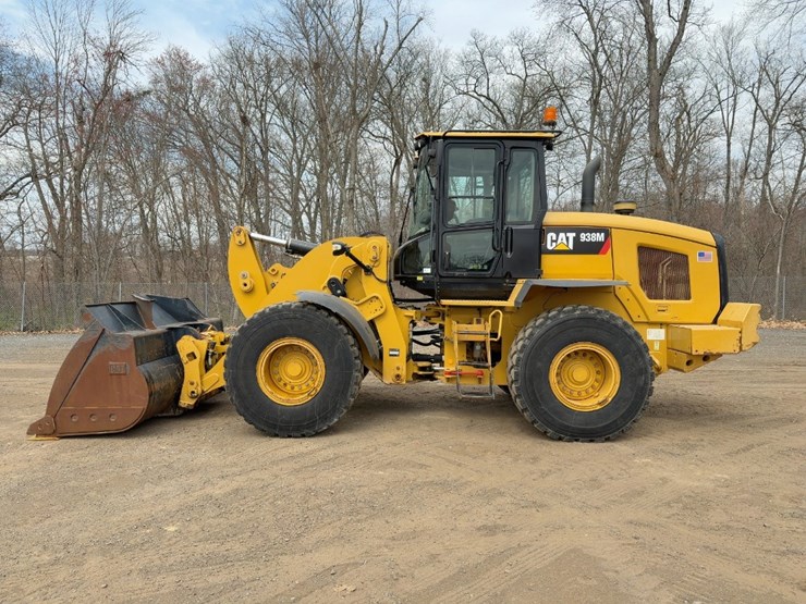 2016-caterpillar-938m-image-2