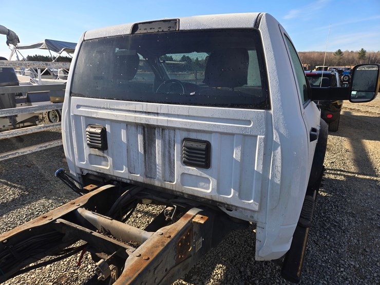 2017-massey-ferguson-8-image-21