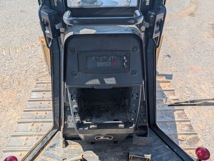 deere-650k-xlt-image-30